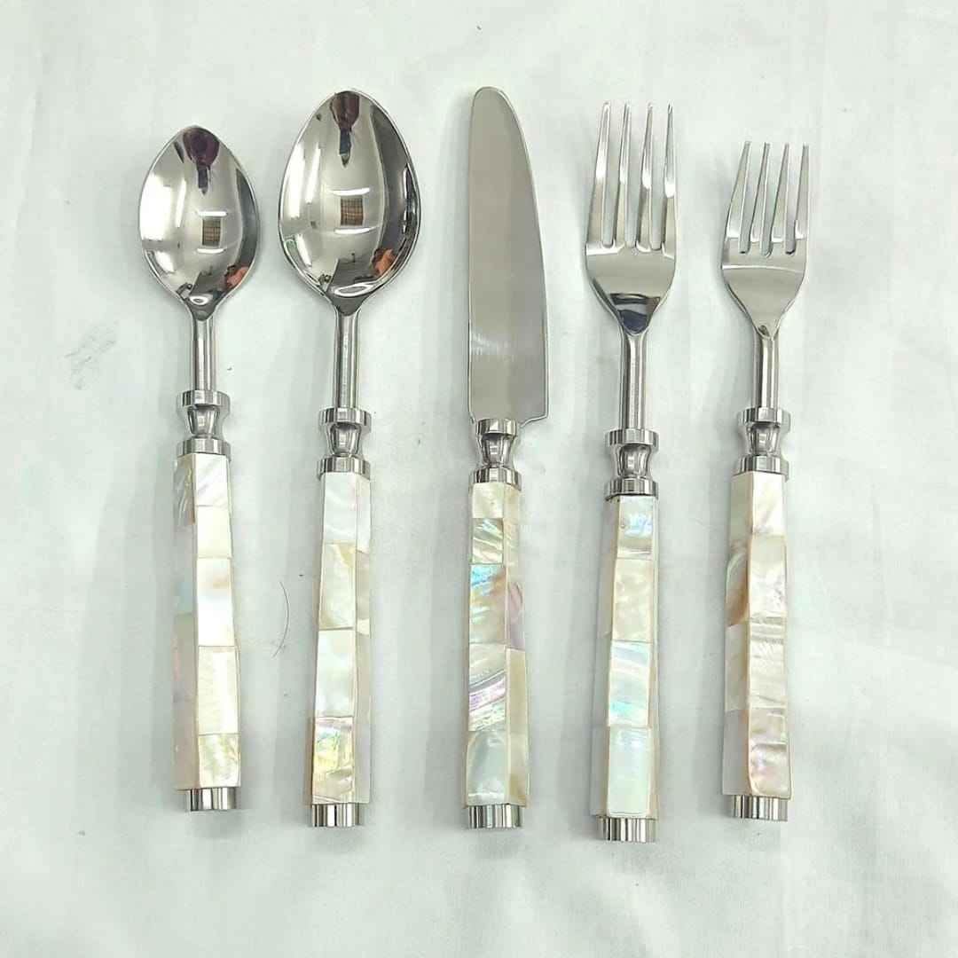 ตามที่แสดง