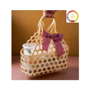 Cesta de almacenamiento de bambú vietnamita natural Cesta hueca hecha a mano para fiestas navideñas y embalaje de regalo - Product Image 6