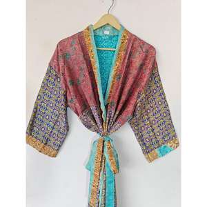 Veste de Kimono Sari en Soie Recyclé Vintage Chemise de Nuit Robe Wrap Floral Design Beach Wear Robe de Chambre d'Été Vêtements de Nuit Thermiques - Product Image 2