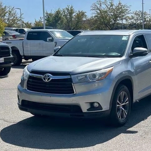 2016 T * oyota Highlander XLE d'occasion - Product Image 1