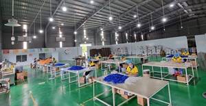 มีดโกนหนวดแบบใช้แล้วทิ้ง2สีมีด้ามจับยางสำหรับโกนหนวดและบิกินี่ - Product Image 5