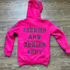 Vente en gros de sweats à capuche à fermeture éclair avec logo imprimé de marque propre pour hommes 100% sweats à capuche en tissu polaire de pierre de pluie de haute qualité pour hommes - Product Image 4