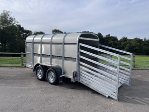 Remolque para Ganado con Espacio de Vivienda en Oferta, Remolques Agrícolas para Aves de Corral, Transporte en Semirremolque - Product Image 5