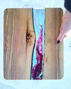 Planche à découper à fromage en bois de teck et résine bleue avec poignée Planche à découper de bonne qualité Planche à découper en résine et bois - Product Image 4