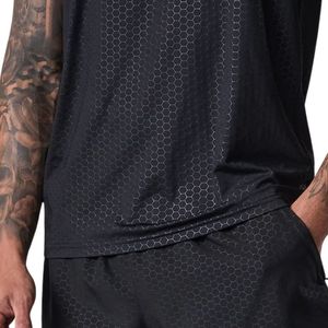 Débardeur de sport personnalisé pour homme, sans manches, léger, respirant, vêtements de sport pour l'entraînement, la remise en forme et le sport - Product Image 5