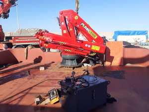 Grúa Puma de alta calidad, pluma hidráulica de nudillo, entrega rápida, grúa de cubierta marina de nueva condición con componentes de engranaje de bomba de núcleo - Product Image 5