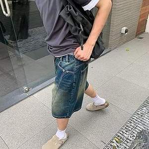 Short en jean personnalisé pour hommes, baggi en jean de haute qualité, baggy en jean pour hommes, short en jean foncé avec poche pour hommes - Product Image 4