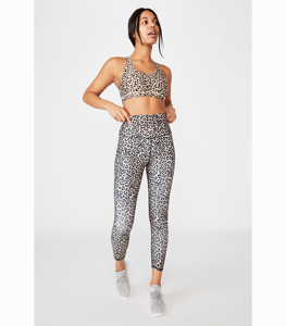 Nueva llegada de las mujeres de yoga legging hecho a medida casual Pantalones deportivos con impresión de sublimación sexy precios baratos de fábrica - Product Image 4