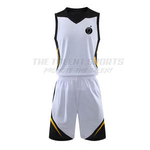 Uniforme de Baloncesto Personalizado para Equipos con Tela Ligera y Ajuste Cómodo, Uniforme de Baloncesto de Alto Rendimiento - Product Image 1