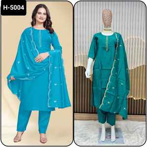 Soie de coton de style indien et pakistanais avec broderie détaillée Travail prêt à porter Salwar Kameez Costume avec coton soie Dupatta - Product Image 2