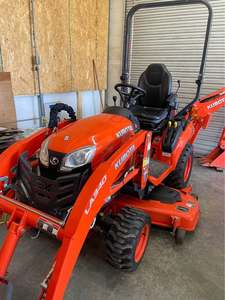 Tracteur utilitaire Kubota BX23S abordable avec chargeur et pelle arrière, diesel, 4x4, qualité supérieure, faible nombre d'heures, meilleure offre, livraison rapide dans le monde entier - Product Image 3