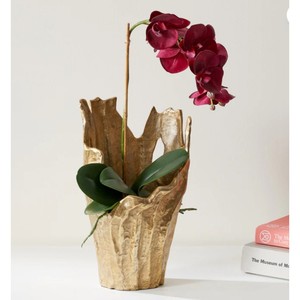 New Sculpturual Designed <b>Vases</b> and Pots for Home Decor Garden Supplies Room Decor for Gift Metal <b>Gold</b> Finishing Garden Planters - Product Image 2