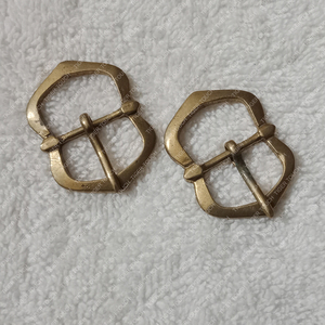 Matériau cuivre médiéval 8 pour boucle de ceinture - Product Image 5