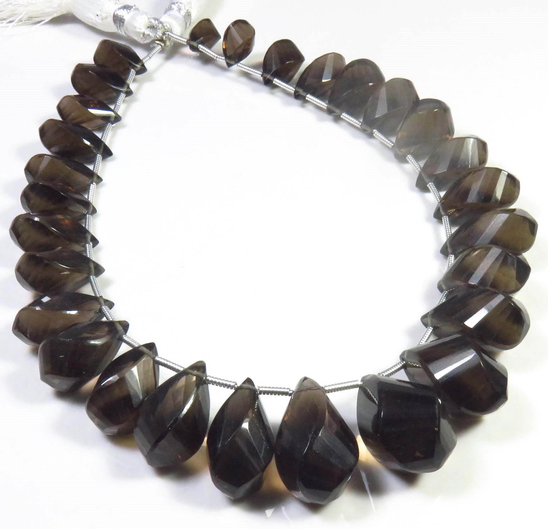 สีน้ำตาล