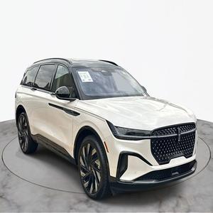 Lincoln Nautilus Reserve 2.0L GTDI FHEV 2025 – Meilleures ventes avec pack technologique et garantie, transmission intégrale – Offre très prisée - Product Image 5