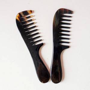 Handmade Modern Waterproof Natural Horn Wide Tooth Christmas <b>Hair</b> <b>Comb</b> - Product Image 1