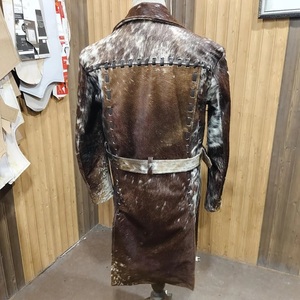 Nouveau design de veste en cuir à poil de vache sur vêtements d'hiver à la mode, manteau avec fermeture à glissière pour hommes, fournisseur du Pakistan - Product Image 5