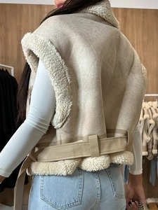 Gilets d'hiver pour femmes, mode féminine, 100% laine de mouton de qualité supérieure, gilet en fourrure, col en fourrure, veste en cuir véritable, vente en gros - Product Image 4