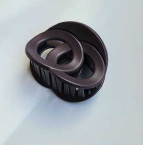 Fashionable Matte Finish Big <b>Hair</b> <b>Claw</b> Clip For Girls And Women With Strong Grip For All Day <b>Hair</b> Styling And Convenience - Product Image 3