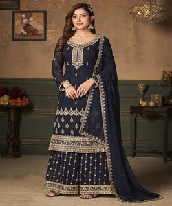 Ensemble Palazzo et Dupatta en Georgette de Soie Brodé avec des Paillettes, Vêtement Ethnique pour Mariage, Prix de Gros, Gharara - Product Image 4