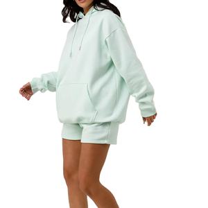 Ensemble deux pièces décontracté pour femme : sweat à capuche et short en polaire, style urbain uni pour l'extérieur - Product Image 3