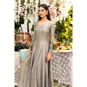 Elegante conjunto de kalidaar y dupatta color gris guijarro para la madre de la novia - Product Image 6