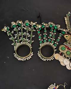 Ensemble de bijoux élégant en acier inoxydable pour femmes afghanes avec cristaux et strass, style islamique pour les tenues de mariage et les occasions festives - Product Image 2