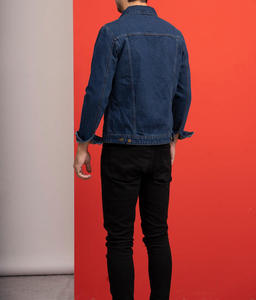 แจ็กเก็ตกันลมผ้ายีนส์สีฟ้าของผู้ชายแบบปรับแต่งได้ปกตั้งได้ลายตัวอักษรโลโก้ด้านหน้าสำหรับฤดูหนาว - Product Image 2
