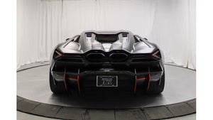 Lamborghini Revuelto Coupé 2025, Híbrido Enchufable con Tracción en las Cuatro Ruedas, Certificado, Usado - Product Image 4