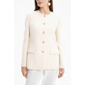 Chaqueta Beige con Cuello Mandarín y Detalle de Borlas para Otoño - Product Image 5