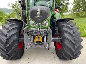 Buen estado Fendt 513 Tractor agrícola Fendt Tractor en venta - Product Image 2