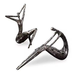 Pièce maîtresse décor de maison et de bureau Sculpture moderne Sculpture en métal au design unique fait à la main pour la décoration de mariage et le dessus de table - Product Image 2