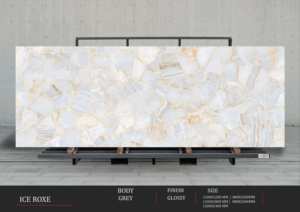 Styling vertical contemporain utilisant des panneaux muraux en porcelaine brillante de 800x3200 mm - Product Image 4