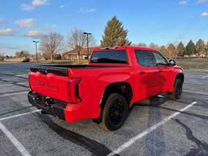 Toyota Tundra TRD Pro 2023 haute performance, V6 hybride bi-turbo, 4x4, Solar Octane - Product Image 3