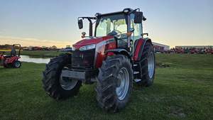 Tractor Massey Ferguson 5M.145 2025 - Product Image 4