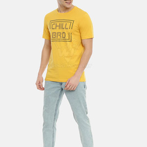 เสื้อยืดสกรีนลายสไตล์สตรีทแวร์สำหรับผู้ชาย ลายกราฟิกทันสมัย สวมใส่สบายในชีวิตประจำวัน เหมาะสำหรับการแต่งกายแฟชั่น - Product Image 4