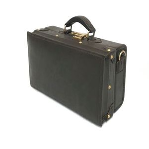 Mini maletín de cuero de inspiración vintage con cerradura de combinación dorada y forro de tartán clásico Una declaración de elegancia de herencia - Product Image 4