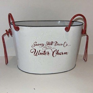 Seau à jardinière en pin givré conçu en métal galvanisé antique pour mettre en valeur les fleurs des fêtes et la verdure de la porte d'entrée - Product Image 6