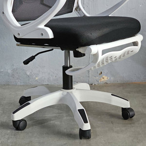 Fauteuil de bureau inclinable GAK908T avec cadre blanc et appui-tête – Catégorie de produit : Manteau pour femme - Product Image 4