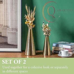 Vase de table en métal fait main au design contemporain pour la maison et le bureau, améliorant l'ambiance intérieure - Product Image 2