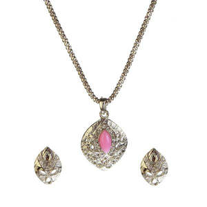 Conjunto de joyería fina Kriaa, colgante chapado en rodio de piedra austriaca rosa - Product Image 1