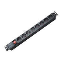 PDU en alliage d'aluminium 6 prises UK 13A, prises UK 135 degrés, montage en rack 1,5U avec interrupteur marche/arrêt