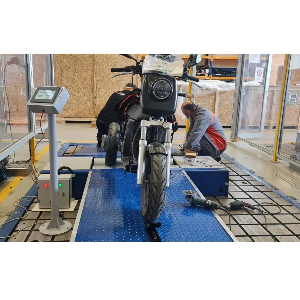 Türkiye'den XR-900 motosiklet şasi dinamometre TEST makinesi yüksek kalite