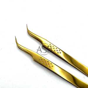 Pinzas de pestañas de oro curvo probadas a mano de acero inoxidable Impresión de logotipo personalizado Punta de fibra de alta calidad Servicio OEM - Product Image 1