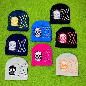 Moda Jacquard diseño de esqueleto invierno cálido gorro de punto sombreros mujeres hombres alta calidad Hip Hop Logo bordado lazos personalizables - Product Image 4