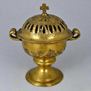 Porte-encens suspendu pour prière rayonnante Encensoir lumineux en laiton Brûleur d'encens d'église vintage pour une ambiance cérémonielle et spirituelle - Product Image 2