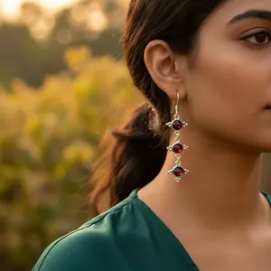 ต่างหูเงินแท้ 925 ประดับพลอยโกเมน รูปทรงหยดน้ำ สำหรับผู้หญิง ชุบทองคำ ชุบทองคำขาว ชุบทองคำชมพู ประดับมุกและเพชร เหมาะสำหรับงานแต่งงาน รูปทรงลูกศร - Product Image 2