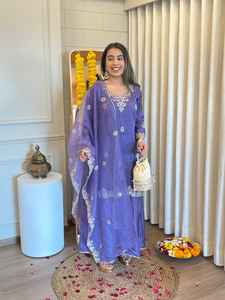 Dola seda indio étnico bordado mujeres Kurta Sharara Dupatta mangas tres cuartos niñas paquistaníes Salwar Kameez venta al por mayor - Product Image 3