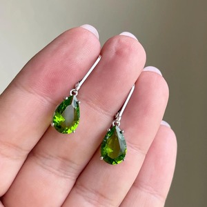 Pendientes de peridoto en forma de pera, estilo gota, tamaño mediano y pequeño, para uso diario, para ella, plata de ley 925, piedra de nacimiento de agosto, Verve - Product Image 2