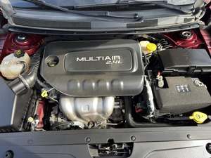 2015 uSED Chr_y_s_ler 200 berline limitée FWD - Product Image 2